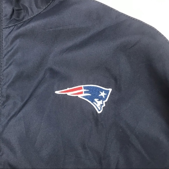 REEBOK Me's Large New England Patriots Genuine Lightweight Windbreaker J… - Picture 4 of 14